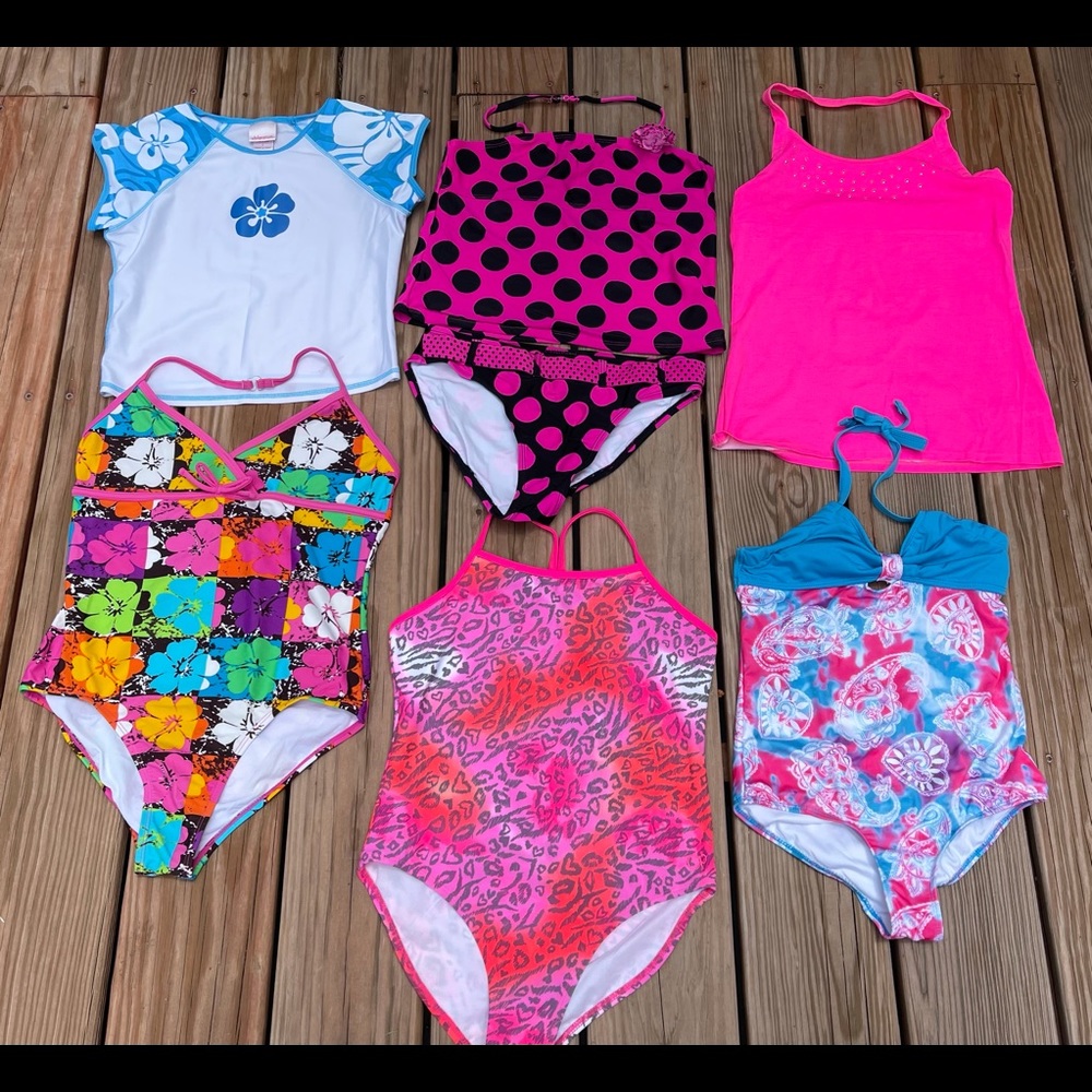 ❗️💲SALE💲❗️ 6 bathing suits!! Awesome swim bundle 🏖🌞